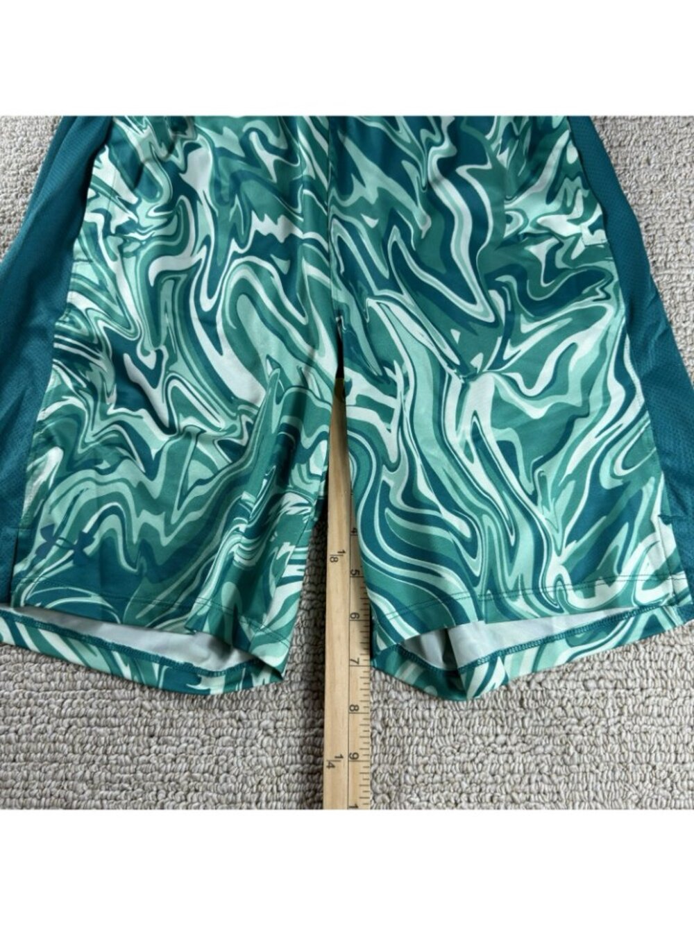 Under Armour UA Train Stretch 2.0 Marble Print Shorts Green Men's Size Small - Picture 5 of 7